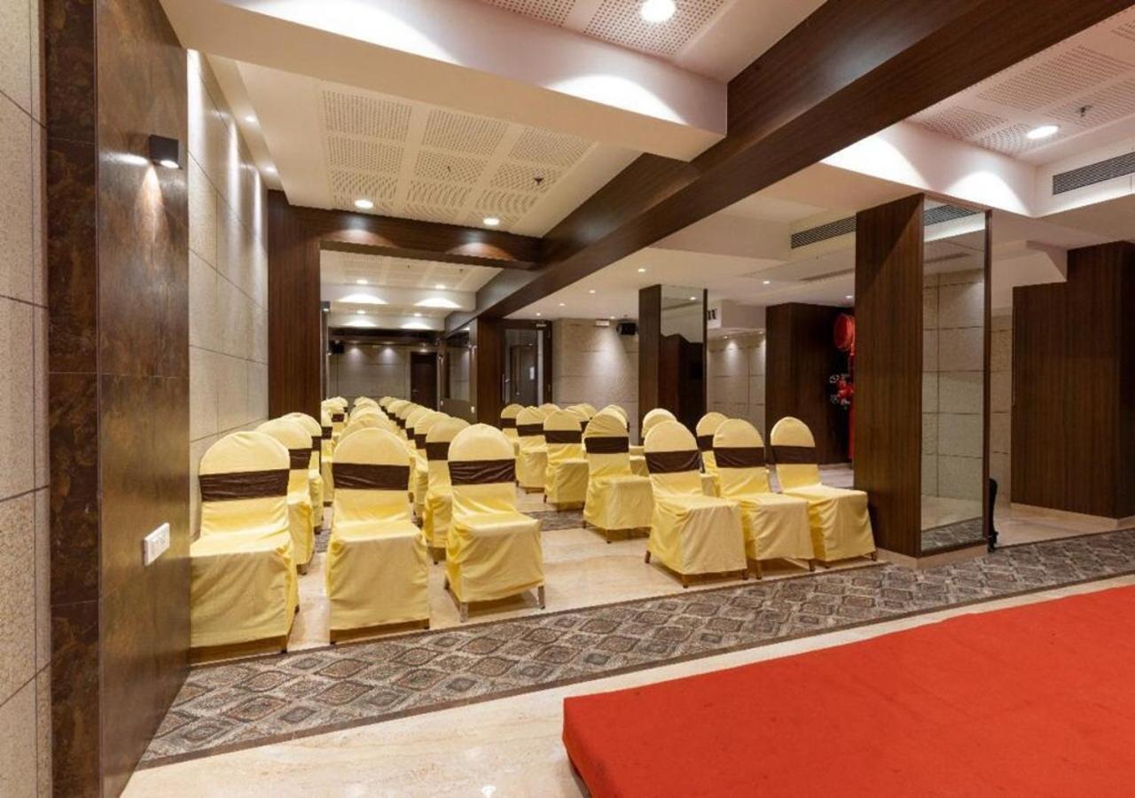 Hotel Laxvas Thane Exterior photo
